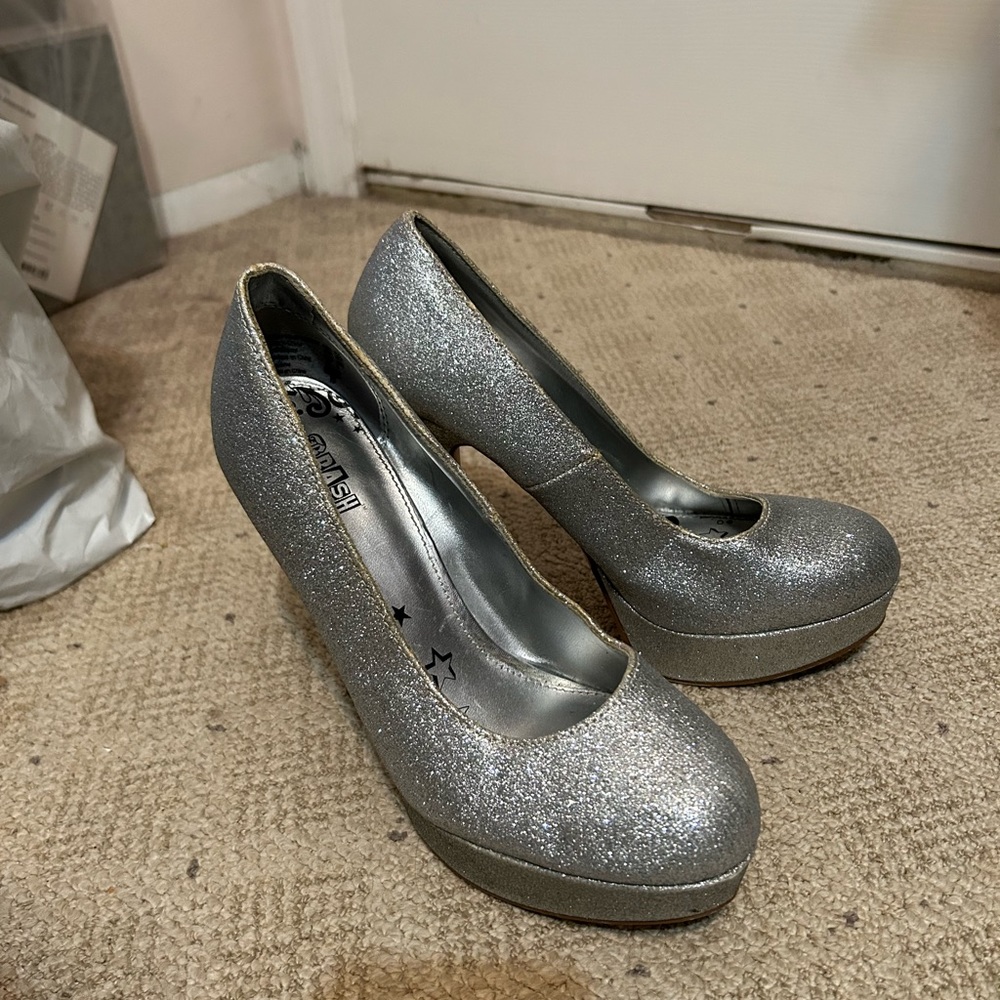 Used silver sparkle heels - Picture 3 of 4